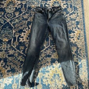 Never worn good American good legs size 6/28